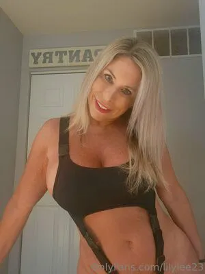 Lilylee23 OnlyFans Leaked Free Thumbnail Picture - #SFbzbla4HR