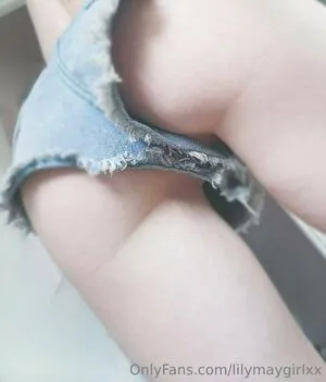 Lilymaygirlxx OnlyFans Leaked Free Thumbnail Picture - #FC22EsfNcN