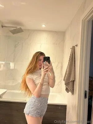 Lilyoneill OnlyFans Leaked Free Thumbnail Picture - #cXkyHoXiDg