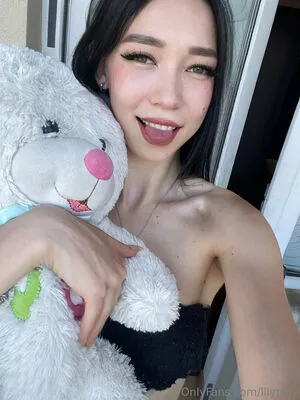 Lilypilly OnlyFans Leaked Free Thumbnail Picture - #LwZBkMk6EE
