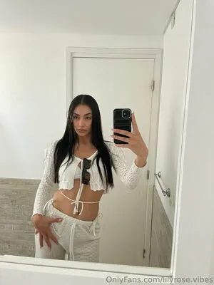 Lilyrose Vibes OnlyFans Leaked Free Thumbnail Picture - #V0AzRys27M