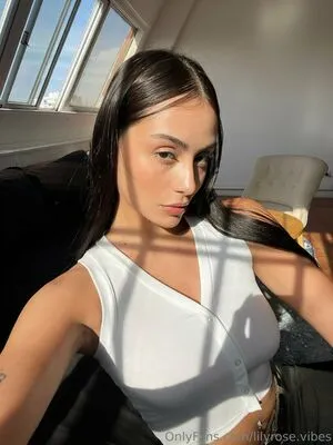 Lilyrose Vibes OnlyFans Leaked Free Thumbnail Picture - #W6BfAG414z