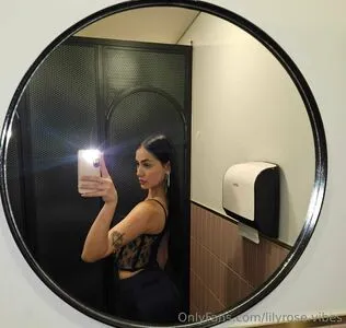Lilyrose Vibes OnlyFans Leaked Free Thumbnail Picture - #dKEMSNLA15