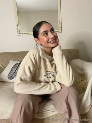 Lilyrose Vibes OnlyFans Leaked Free Thumbnail Picture - #upW20Mg8aP