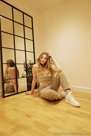 Lilys Art OnlyFans Leaked Free Thumbnail Picture - #TiaTwYLiv1