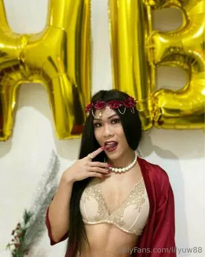 Lilyuw88 OnlyFans Leaked Free Thumbnail Picture - #VBbk3jw381