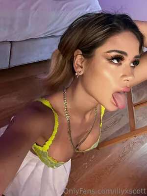 Lilyxscott OnlyFans Leaked Free Thumbnail Picture - #FONBjDtn94