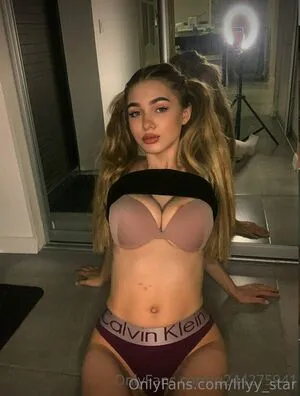 Lilyy Star OnlyFans Leaked Free Thumbnail Picture - #51JSFeb3jA