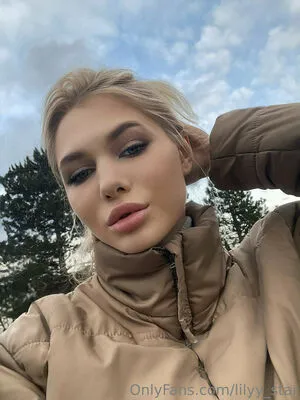 Lilyy Star OnlyFans Leaked Free Thumbnail Picture - #MPoh17vaeE
