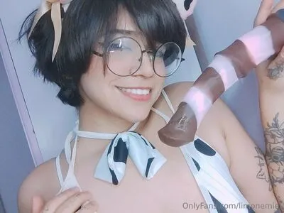 Limonemiel OnlyFans Leaked Free Thumbnail Picture - #6bw6ZzP0O8