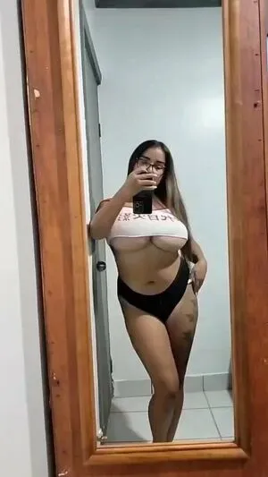 Lina Gallegos OnlyFans Leaked Free Thumbnail Picture - #hwD2aA5b7w