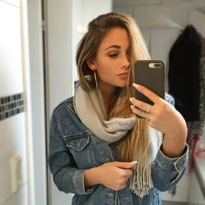 Lina Hennig OnlyFans Leaked Free Thumbnail Picture - #D3v2fc6XgX