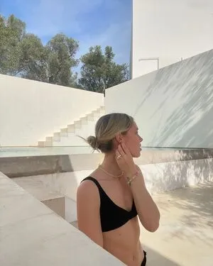 Lina Larissa Strahl OnlyFans Leaked Free Thumbnail Picture - #arXKLRcKdy