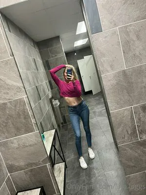 Lina Leggs OnlyFans Leaked Free Thumbnail Picture - #PKUF38bEcy