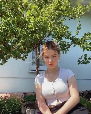 Lina Rode Lidiro OnlyFans Leaked Free Thumbnail Picture - #egD00A4JY8