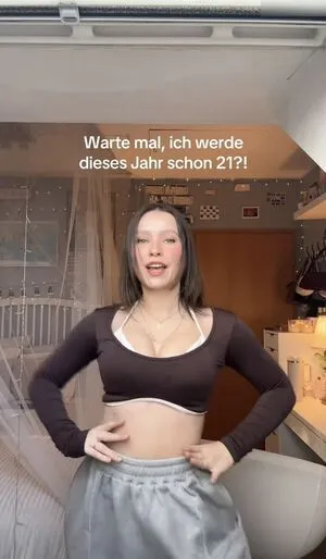 Lina Valeska OnlyFans Leaked Free Thumbnail Picture - #Y2lPphE6es