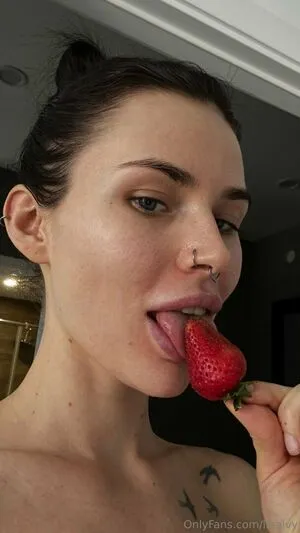 Linaivy OnlyFans Leaked Free Thumbnail Picture - #xO5w1unhEG