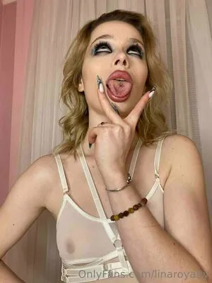 Linaroyalty OnlyFans Leaked Free Thumbnail Picture - #1LnCZDfzUI