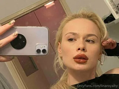 Linaroyalty OnlyFans Leaked Free Thumbnail Picture - #djiGdXK9bK