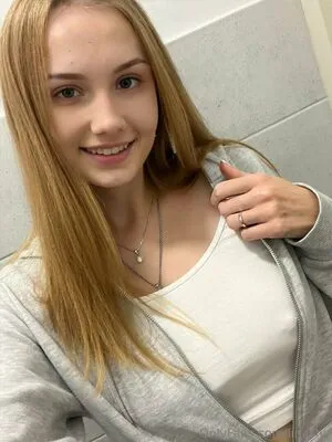 Linashy OnlyFans Leaked Free Thumbnail Picture - #lENFFAWtwP