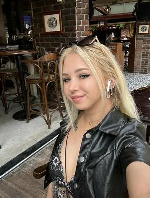 Linasuozgen OnlyFans Leaked Free Thumbnail Picture - #HxYyAGTNNH