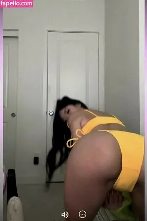 linawinaly OnlyFans Leaked Free Thumbnail Picture - #UDBbFxPele