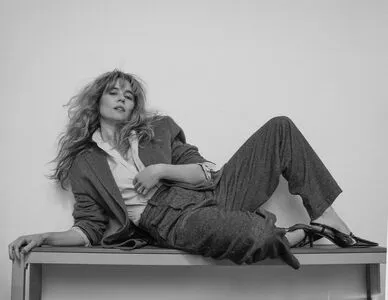 Linda Cardellini OnlyFans Leaked Free Thumbnail Picture - #3zdjxlfI7C