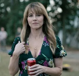 Linda Cardellini OnlyFans Leaked Free Thumbnail Picture - #AyhrDZo9D2