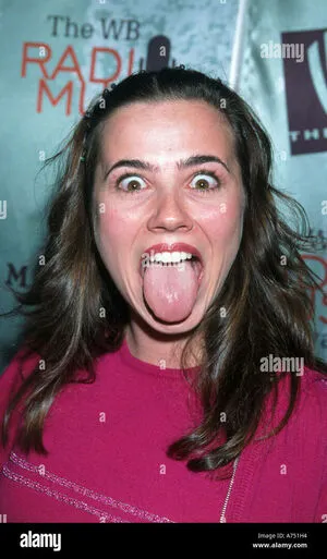 Linda Cardellini OnlyFans Leaked Free Thumbnail Picture - #GnGXiW1WM4