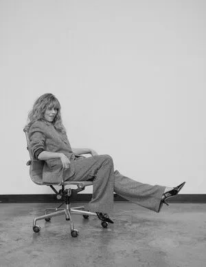 Linda Cardellini OnlyFans Leaked Free Thumbnail Picture - #gBpIIPy9rg