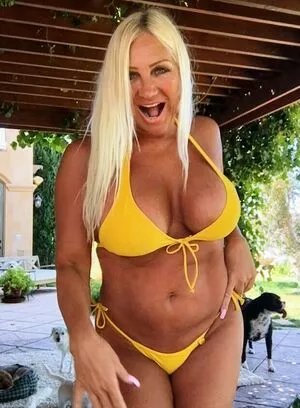 Linda Claridge OnlyFans Leaked Free Thumbnail Picture - #pu8Z2uOT7N