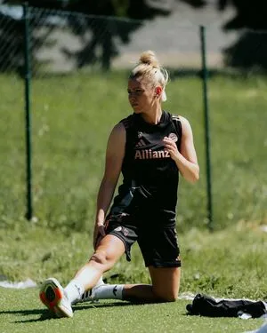 Linda Dallmann OnlyFans Leaked Free Thumbnail Picture - #fb1aZ0CTVa