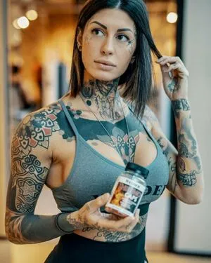 Linda Hurricane OnlyFans Leaked Free Thumbnail Picture - #7YUTT5IWXo