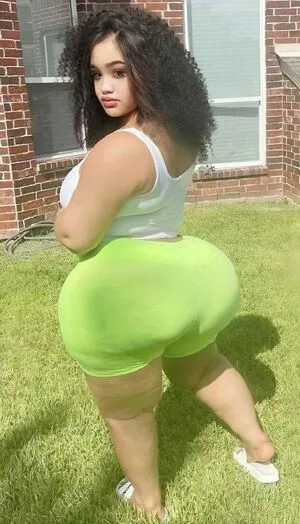 Lindaa23 OnlyFans Leaked Free Thumbnail Picture - #SNZaVe7QVa