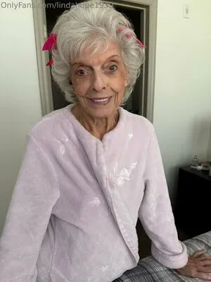 Lindahope1939 OnlyFans Leaked Free Thumbnail Picture - #3LkPFEeg8D