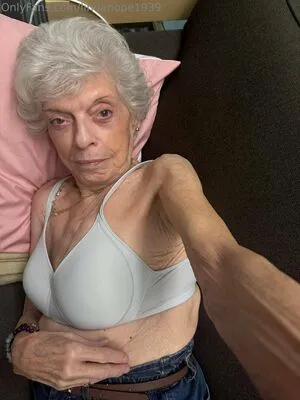 Lindahope1939 OnlyFans Leaked Free Thumbnail Picture - #3upwRMDJLe