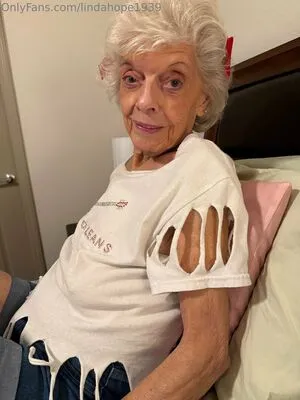 Lindahope1939 OnlyFans Leaked Free Thumbnail Picture - #ljSYeE771C