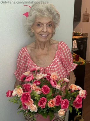 Lindahope1939 OnlyFans Leaked Free Thumbnail Picture - #qctPDAp05E