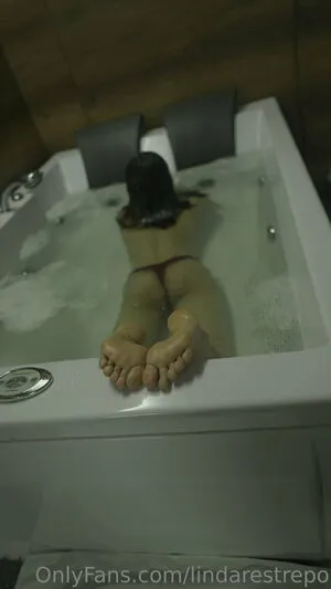 Lindarestrepo OnlyFans Leaked Free Thumbnail Picture - #6OfndJqsQ4