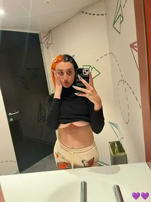 Lindastabilini Official OnlyFans Leaked Free Thumbnail Picture - #YD6Fbb1vs9
