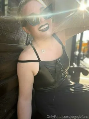 Lindsay Jones OnlyFans Leaked Free Thumbnail Picture - #QJ0ZVO6C2L