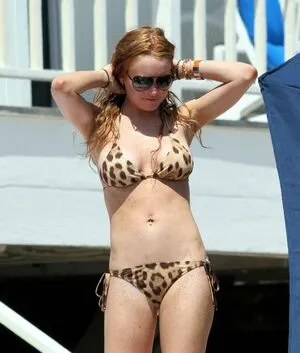Lindsay Lohan OnlyFans Leaked Free Thumbnail Picture - #4w4zaImmut