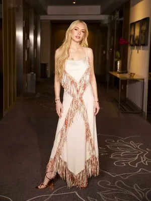 Lindsay Lohan OnlyFans Leaked Free Thumbnail Picture - #5ModW3mF1h