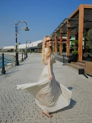 Lindsay Lohan OnlyFans Leaked Free Thumbnail Picture - #ByTT48F5w9