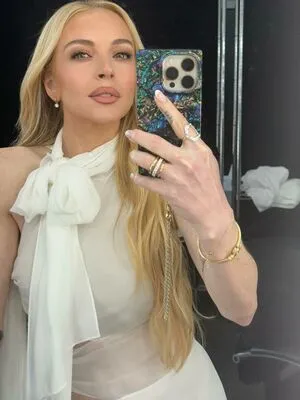 Lindsay Lohan OnlyFans Leaked Free Thumbnail Picture - #HUfPENebco
