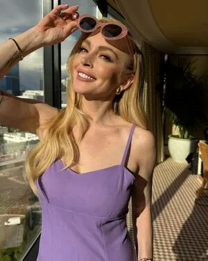 Lindsay Lohan OnlyFans Leaked Free Thumbnail Picture - #HWYASCoZC8
