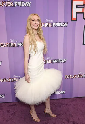 Lindsay Lohan OnlyFans Leaked Free Thumbnail Picture - #Q4BTZ7EI0l