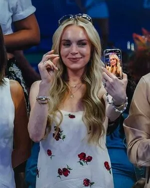 Lindsay Lohan OnlyFans Leaked Free Thumbnail Picture - #t7Up62y2DJ