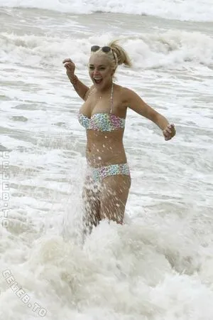 Lindsay Lohan OnlyFans Leaked Free Thumbnail Picture - #uOLwl6SWds