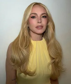 Lindsay Lohan OnlyFans Leaked Free Thumbnail Picture - #x9v0uPxtSg